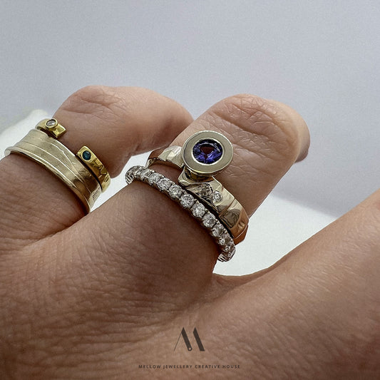 Custom Saphire Diamond ring CMR/84