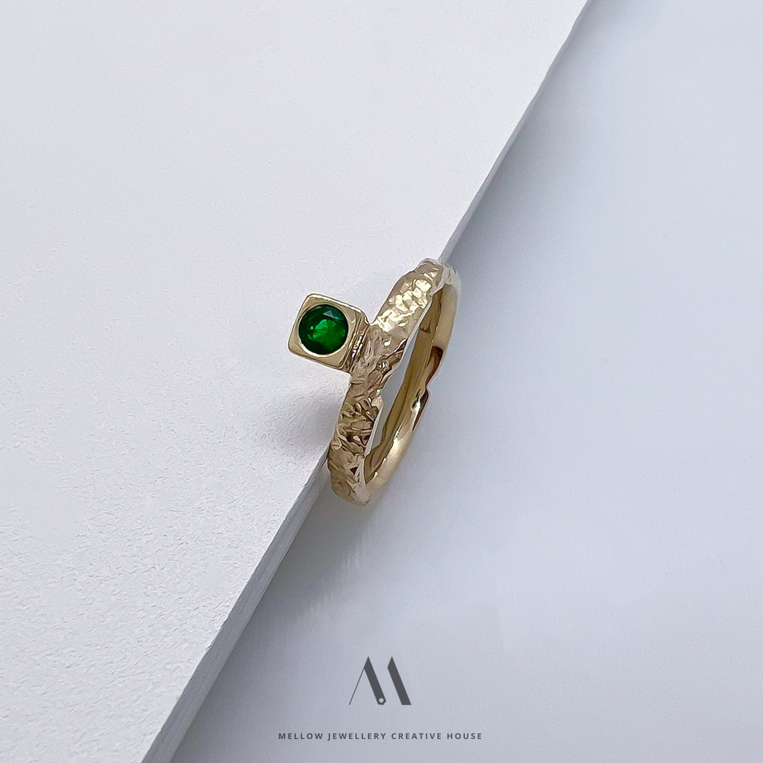 Bespoke solid gold Emerald ring CMR/95