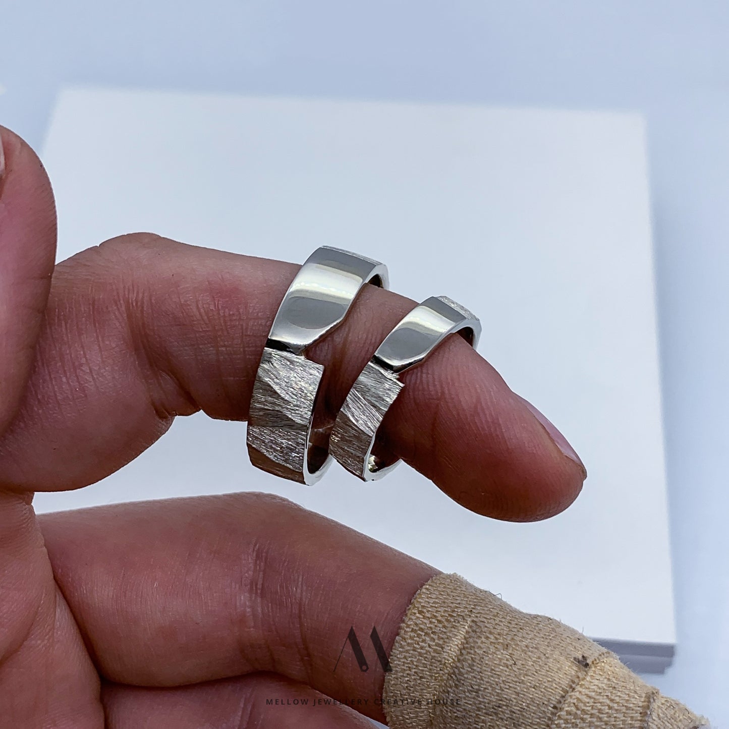Custom made wedding rings CMW/42