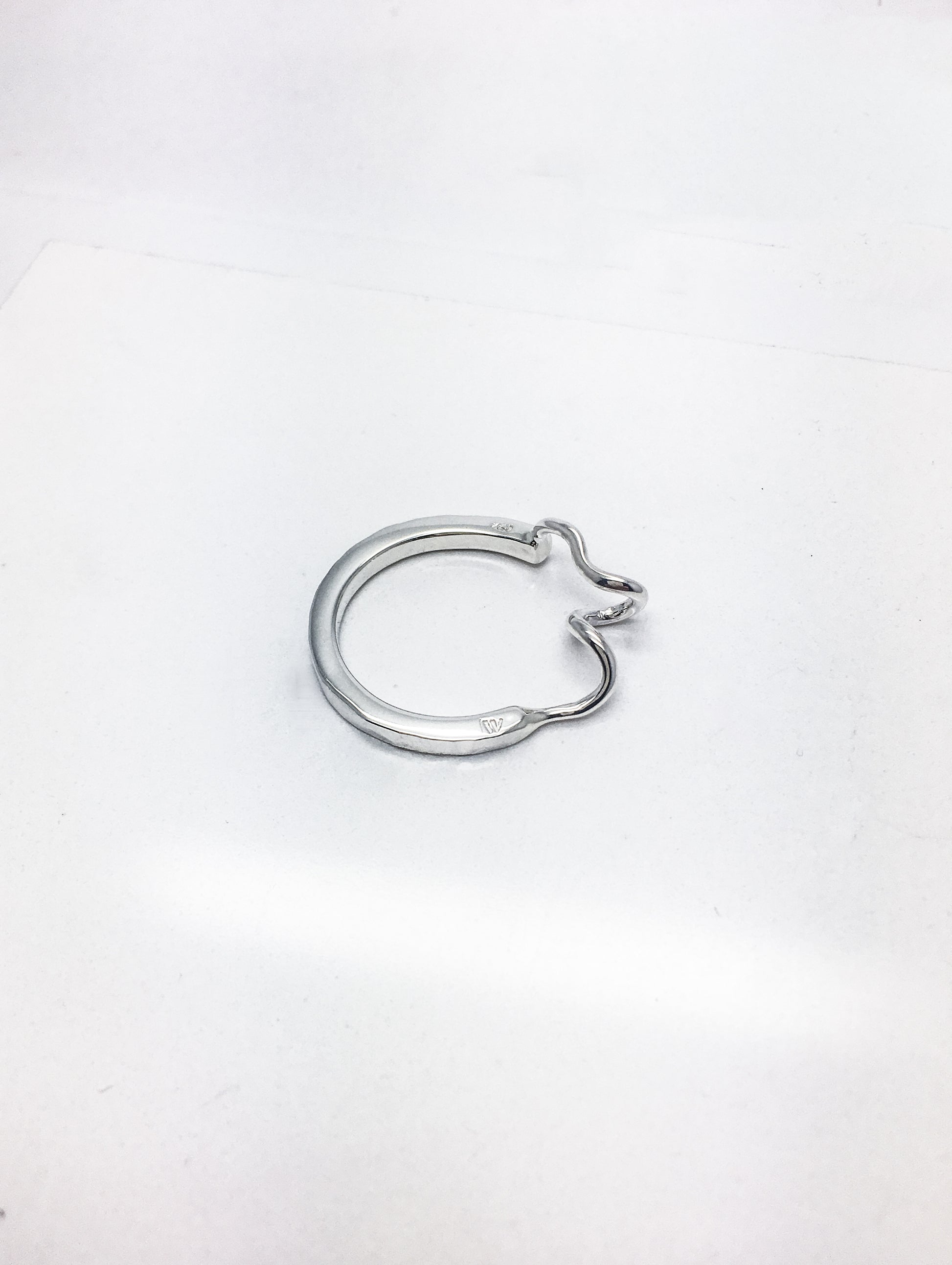 contemporary sterling silver ring