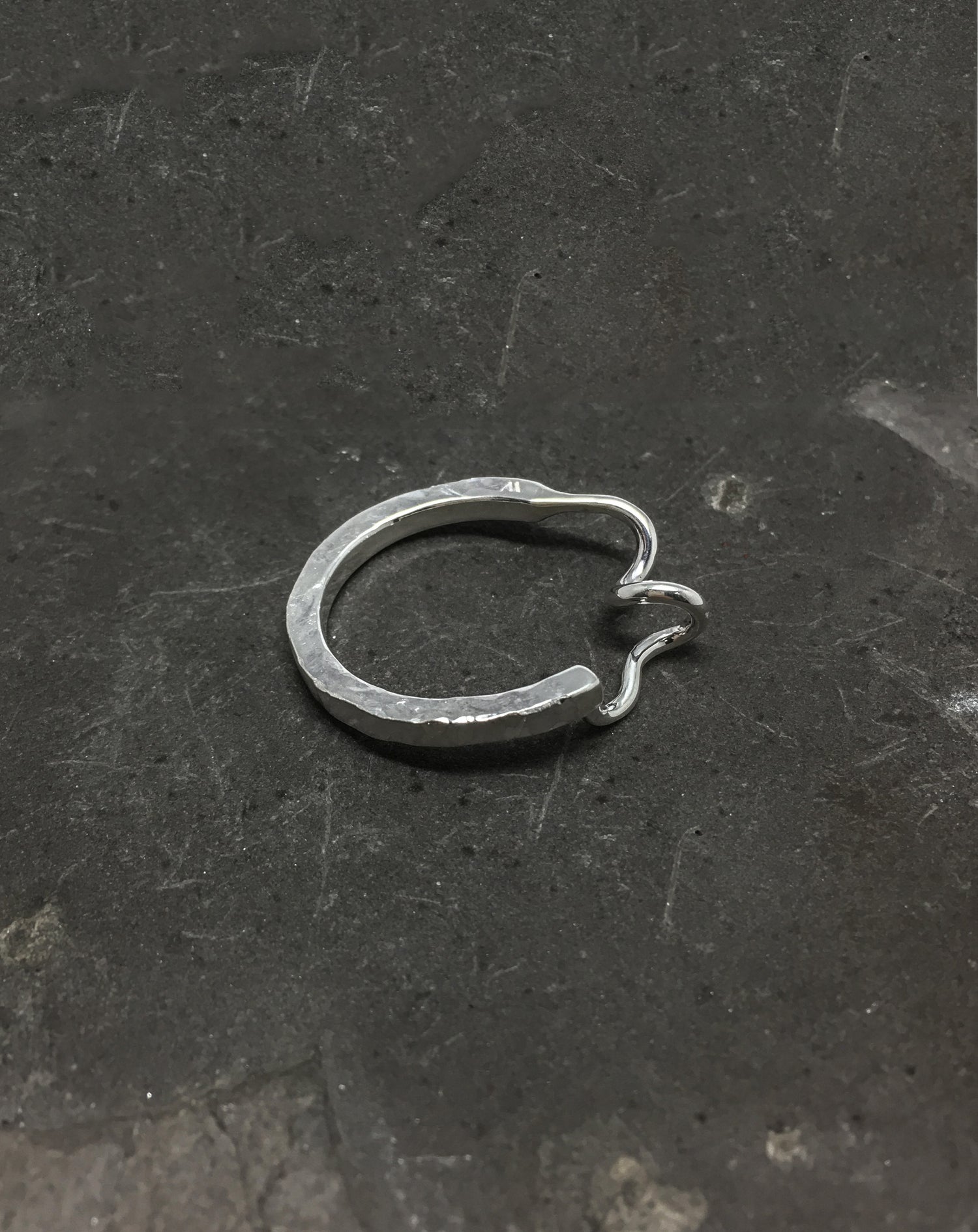 contemporary sterling silver ring 