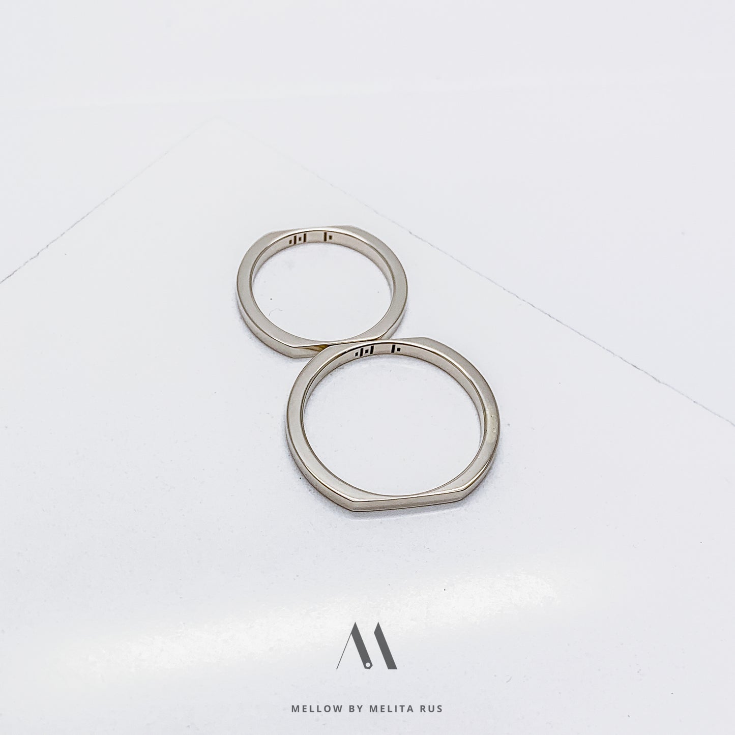 Custom made white gold wedding rings CMW/17