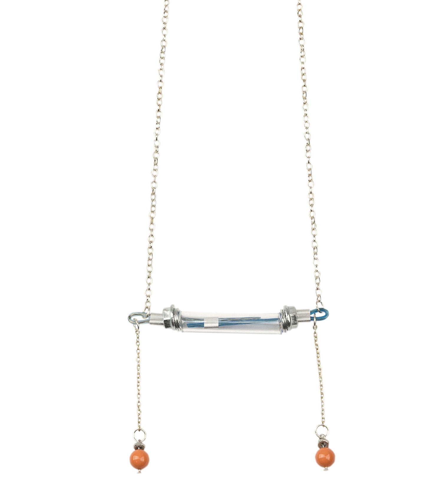 We craft the strongest base for all your experiences and keep them safely. It consists of building materials such as screws, metal cable covered with light blue/nude plastic and transparant tube. Also decorated with orange Swarovski pearls. The length of chain is about 70 cm. Every Mellow piece has it&