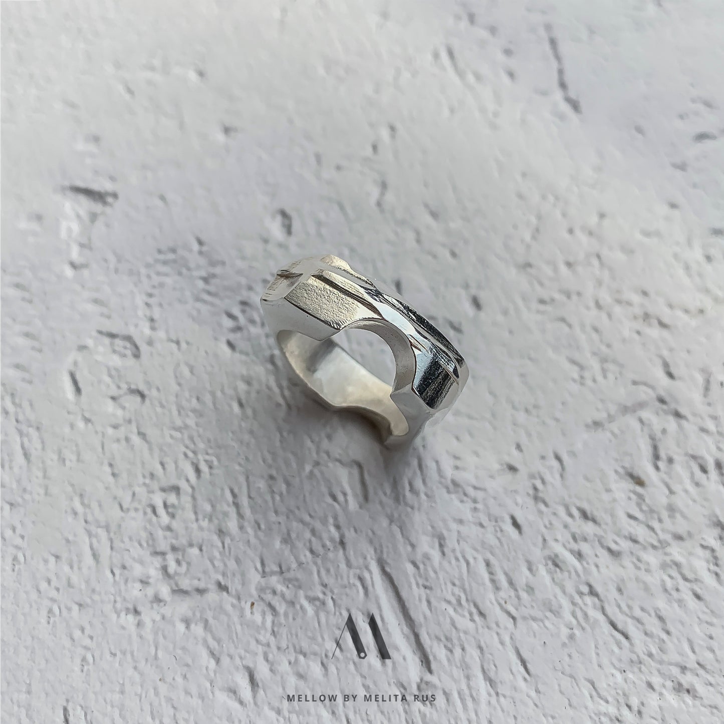 Sterling silver moon Ring R5/SiE10