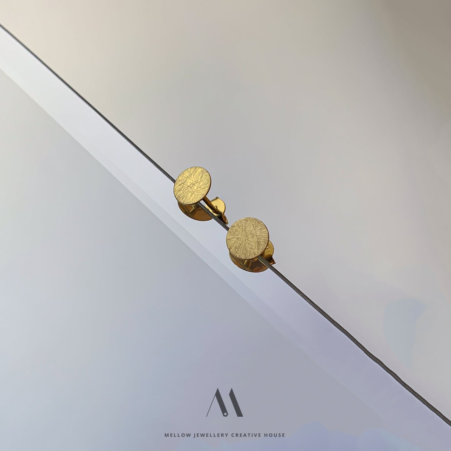 14k Solid gold earrings E3/Au08