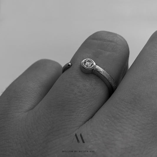 Custom made engagement ring CMR/28